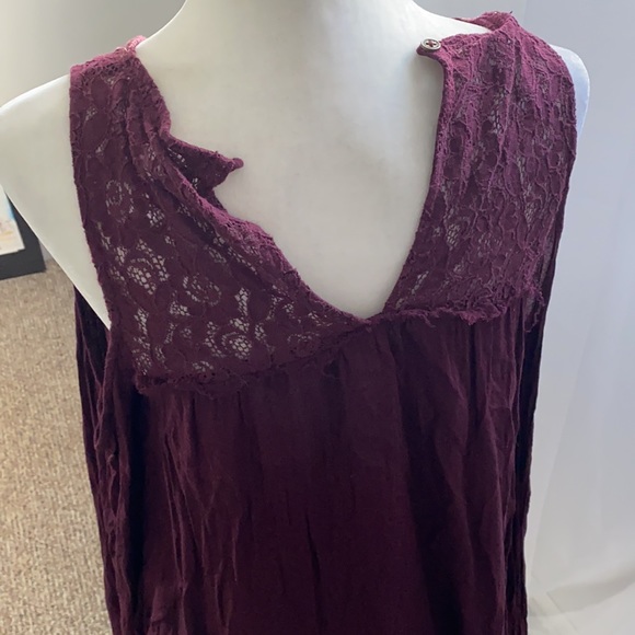 Adorable open should top - Picture 4 of 5